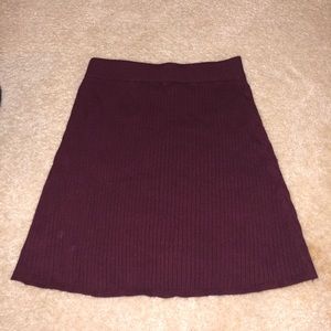 Red knit skirt, burgundy